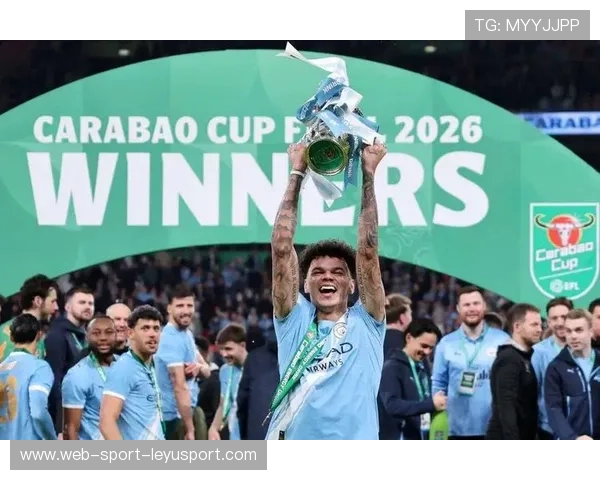 曼城四强目标坚定,欧冠之路充满希望,曼城斩获联赛杯四连冠 曼城四强目标坚定,欧冠之路充满希望,曼城斩获联赛杯四连冠